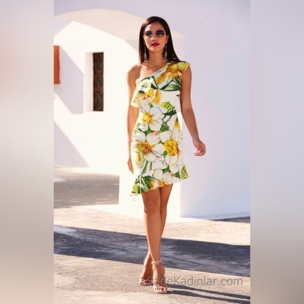 NWT Alexia Admor Women’s 14 Yellow Lily Floral One Shoulder Cocktail Dress XL